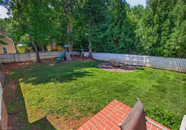 43rd image of 208 Cotswold Ln, King, NC 27021 | MLS# 1228071