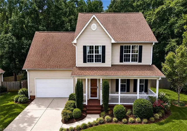 Photo 3 of Sale Pending at 7523 Kristen Dr, Oak Ridge, NC 27310 | MLS# 1233239 | Listing updated on 2026-10-03