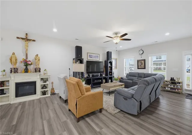 3rd image of 668 Palomino Mustang Dr, Whitsett, NC 27377 | MLS# 1228802