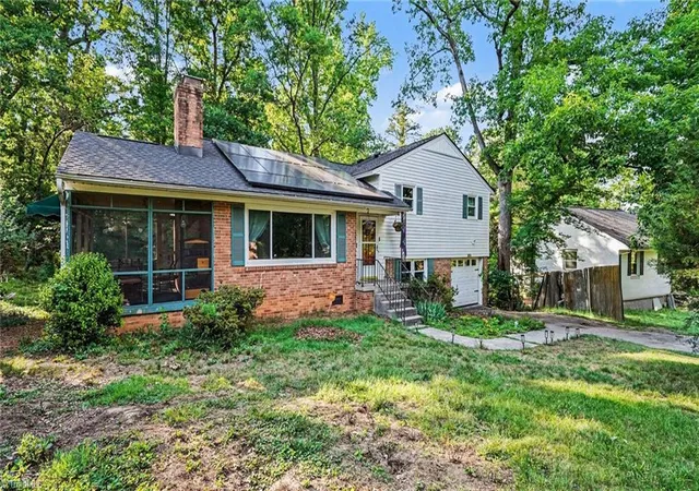 2nd image of 611 Candlewood Dr, Greensboro, NC 27403 | MLS# 1221906