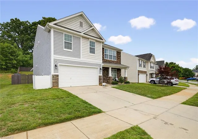 2nd image of 431 Hancock Dr, Kernersville, NC 27284 | MLS# 1226049