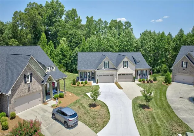 Photo 3 of Single family home for sale at 1201 Plantation Village Dr, Clemmons, NC 27012 | MLS# 1225891 | Listing updated on 2026-09-10