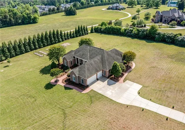 2nd image of 4447 Kendale Rd, High Point, NC 27265 | MLS# 1231068