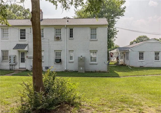 2nd image of 1600 W Front St #33C, Burlington, NC 27215 | MLS# 1228787