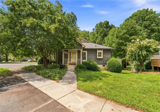Photo 1 of Single family home for sale at 238 Tabor View Ln, Winston Salem, NC 27106 | MLS# 1233762 | Listing updated on 2026-10-23