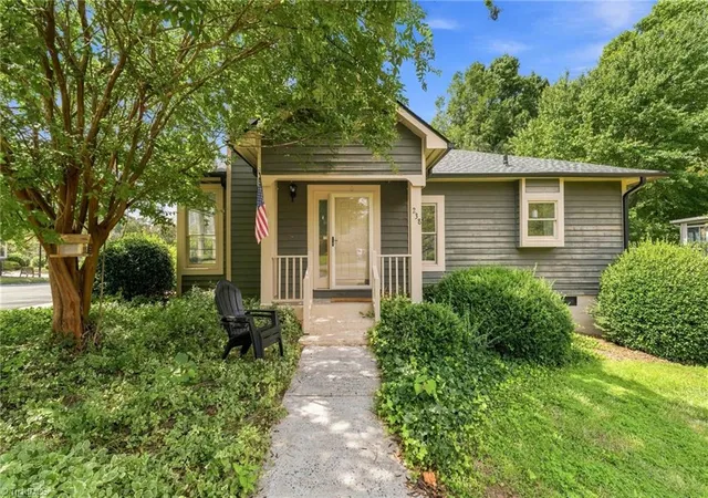 Photo 2 of Single family home for sale at 238 Tabor View Ln, Winston Salem, NC 27106 | MLS# 1233762 | Listing updated on 2026-10-23