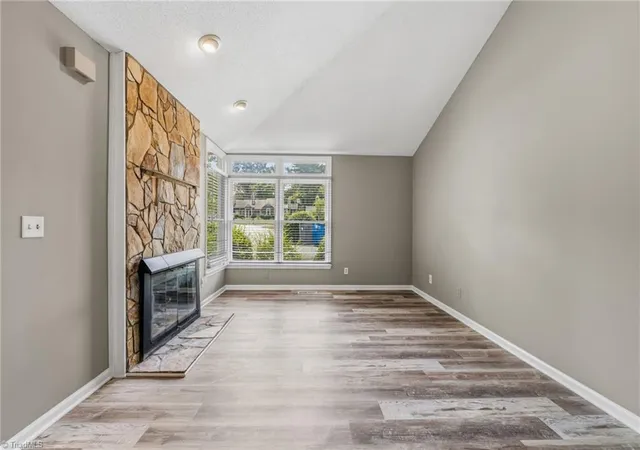 Photo 4 of Single family home for sale at 238 Tabor View Ln, Winston Salem, NC 27106 | MLS# 1233762 | Listing updated on 2026-10-23