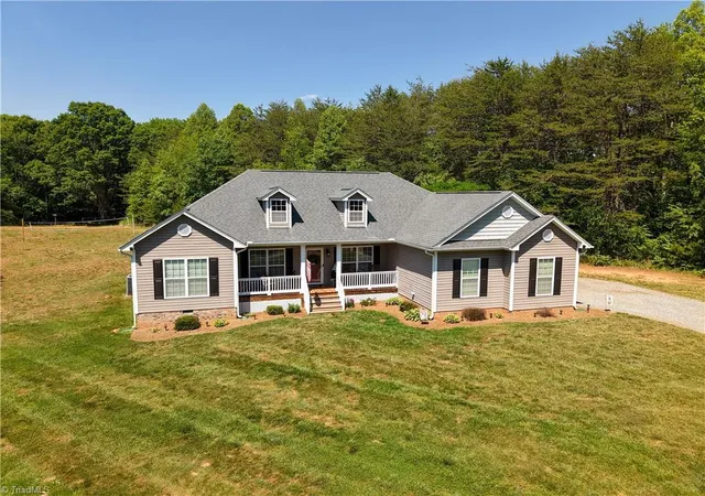 Homes for sale in Pilot Mountain, NC | 552 Tom Hunter Rd, Pilot Mountain, NC 27041 | MLS# 1221891