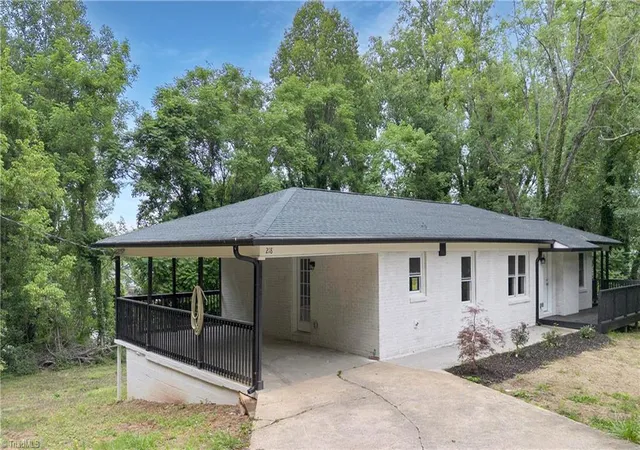 1st image of 218 Palmer St Nw, Lenoir, NC 28645 | MLS# 1223703