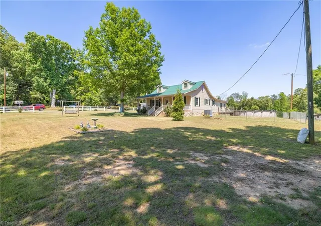 3rd image of 122 Buck Rd, Eden, NC 27288 | MLS# 1220501