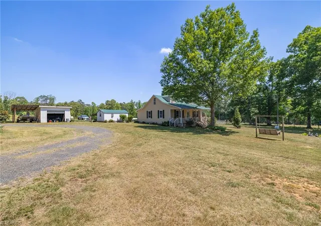 4th image of 122 Buck Rd, Eden, NC 27288 | MLS# 1220501