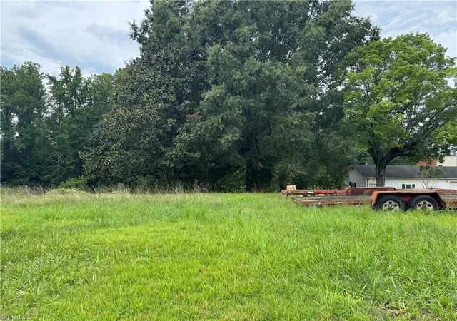 4th image of 5140 Shallowford Rd, Lewisville, NC 27023 | MLS# 1231318