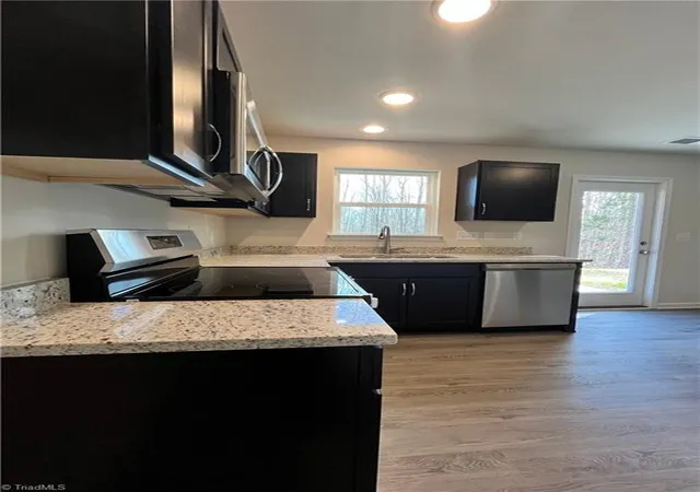 4th image of 3501 Delane Dr, Winston Salem, NC 27101 | MLS# 1231647