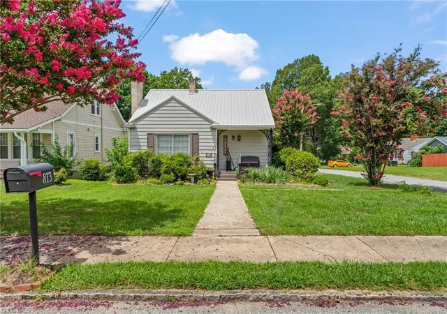 Photo 3 of Single family home for sale at 813 Carrick St, High Point, NC 27262 | MLS# 1227615 | Listing updated on 2026-09-12