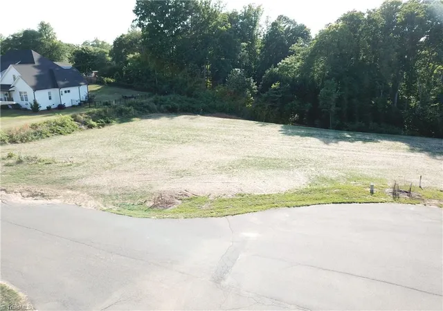 2nd image of 113 Sandstone Dr, King, NC 27021 | MLS# 1221701