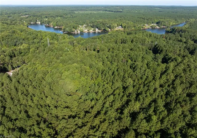 3rd image of 146 Cove Wood Dr, Denton, NC 27239 | MLS# 1231651