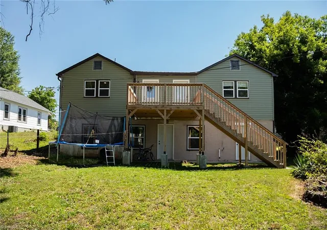 Homes for sale in North Wilkesboro, NC | 1009 7th St, North Wilkesboro, NC 28659 | MLS# 1225242