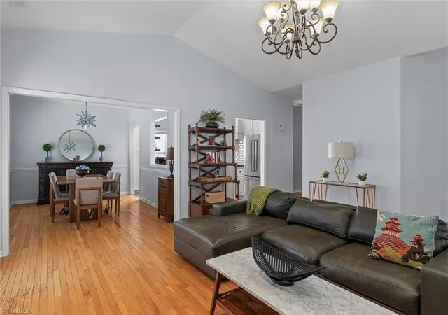 2nd image of 127 Brooks Landing Dr, Winston Salem, NC 27106 | MLS# 1233174