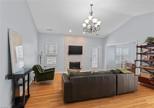image of 127 Brooks Landing Dr, Winston Salem, NC 27106 | MLS# 1233174