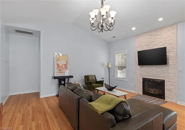 image of 127 Brooks Landing Dr, Winston Salem, NC 27106 | MLS# 1233174