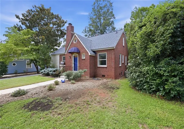 2nd image of 1111 Grayland St, Greensboro, NC 27408 | MLS# 1231835