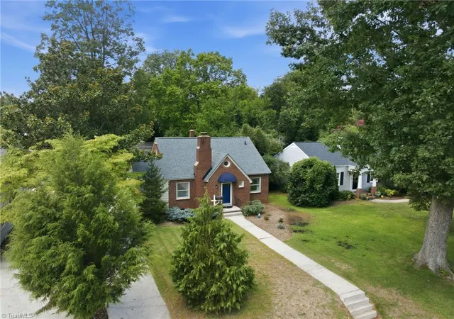 3rd image of 1111 Grayland St, Greensboro, NC 27408 | MLS# 1231835