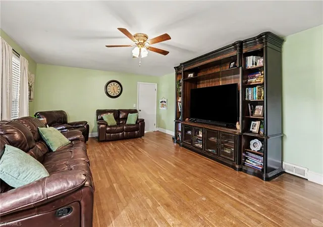 5th image of 309 Kirby Rd, King, NC 27021 | MLS# 1229965
