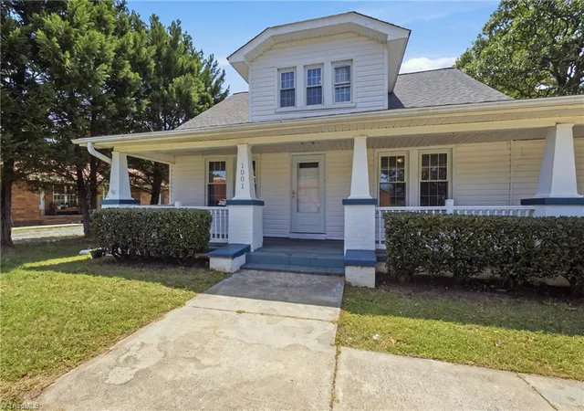 2nd image of 1001 Blair St, Thomasville, NC 27360 | MLS# 1230757