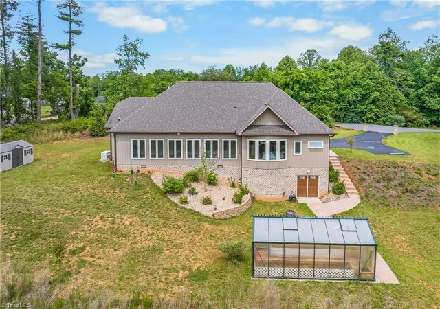 2nd image of 153 Woodridge Dr, Mount Airy, NC 27030 | MLS# 1222785