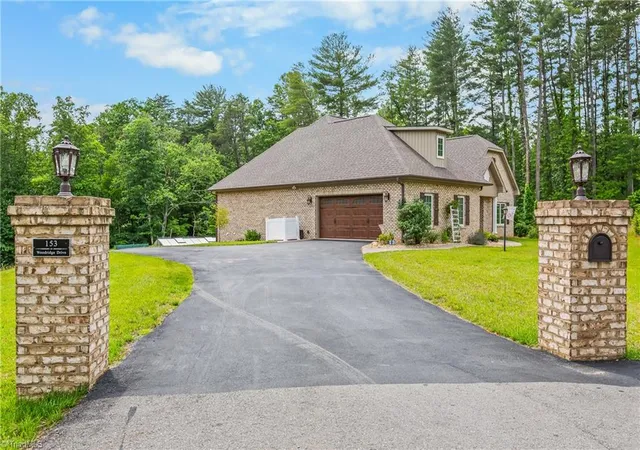 4th image of 153 Woodridge Dr, Mount Airy, NC 27030 | MLS# 1222785