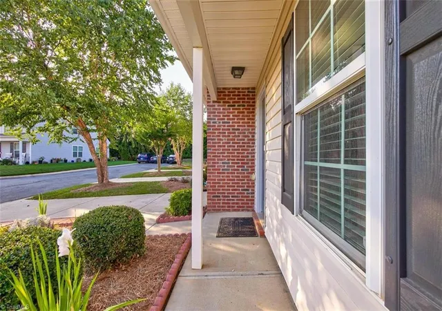5th image of 312 Robyns Glen Cir, Greensboro, NC 27409 | MLS# 1226261