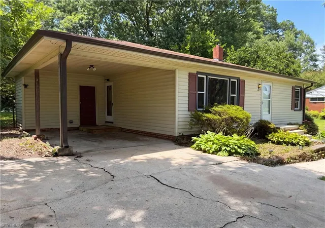 2nd image of 1613 Larkin St, High Point, NC 27262 | MLS# 1231342