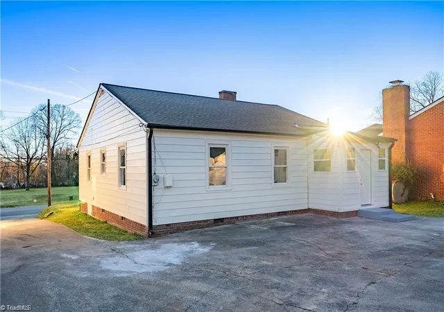 Homes for sale in Reidsville, NC | 624 W Harrison St, Reidsville, NC 27320 | MLS# 1224023