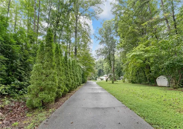 Photo 4 of Sale Pending at 620 Walkertown Guthrie Rd, Winston Salem, NC 27101 | MLS# 1222555 | Listing updated on 2026-09-02