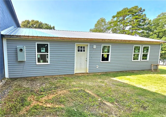 4th image of 225 8Th Ave, New London, NC 28127 | MLS# 1233914