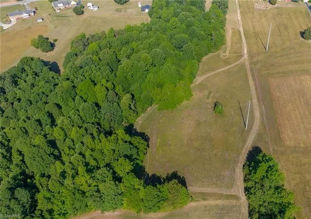 1st image of 292 Lighthouse Ln, Lexington, NC 27295 | MLS# 1220047