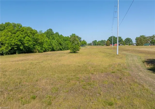 7th image of 292 Lighthouse Ln, Lexington, NC 27295 | MLS# 1220047