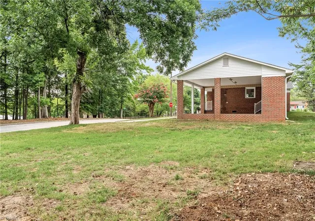 30th image of 1300 Rotherwood Rd, Greensboro, NC 27406 | MLS# 1226001