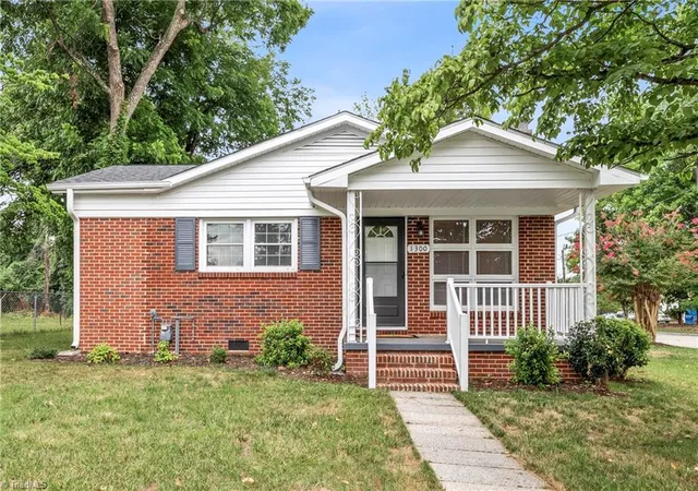 5th image of 1300 Rotherwood Rd, Greensboro, NC 27406 | MLS# 1226001
