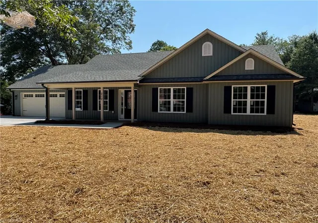 Photo 3 of Sale Pending at 212 River St, East Bend, NC 27018 | MLS# 1227811 | Listing updated on 2026-09-27