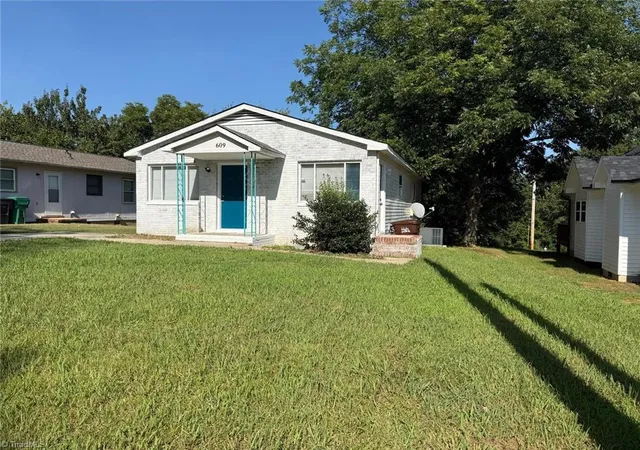 2nd image of 609 Cross St, High Point, NC 27260 | MLS# 1231793