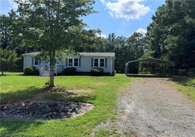 Photo 1 of Manufactured home for sale at 5052 Friendship Cir Rd, East Bend, NC 27018 | MLS# 1230194 | Listing updated on 2026-09-28