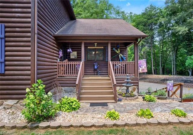 4th image of 143 Mohegan Trl, Mocksville, NC 27028 | MLS# 1225721