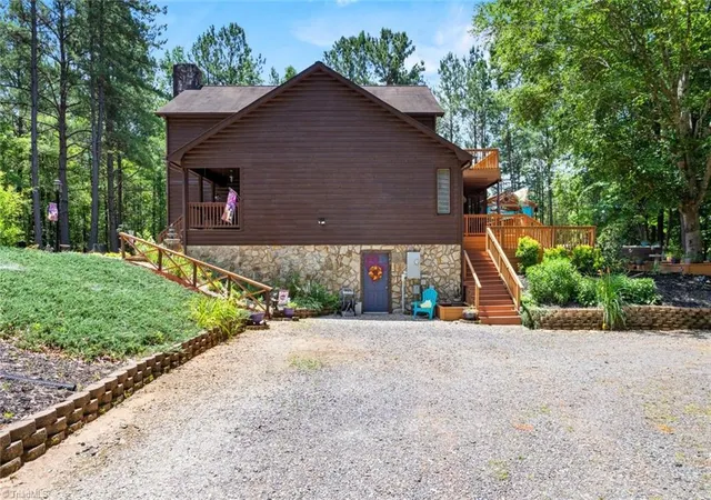 5th image of 143 Mohegan Trl, Mocksville, NC 27028 | MLS# 1225721