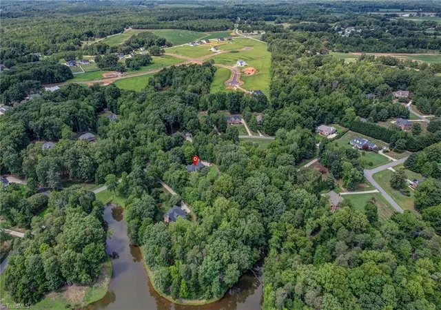 48th image of 3608 Summit Lakes Dr, Browns Summit, NC 27214 | MLS# 1230902