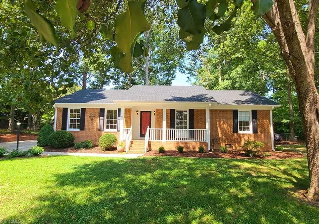 1st image of 11 Sedley Ct, Greensboro, NC 27455 | MLS# 1231066