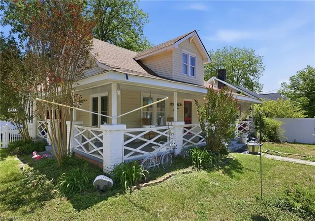 4th image of 901 Montgomery St, Reidsville, NC 27320 | MLS# 1226994
