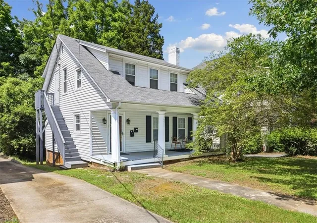 1st image of 2021 Elizabeth Ave, Winston Salem, NC 27103 | MLS# 1222795