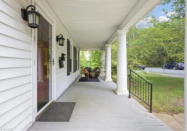 4th image of 2021 Elizabeth Ave, Winston Salem, NC 27103 | MLS# 1222795