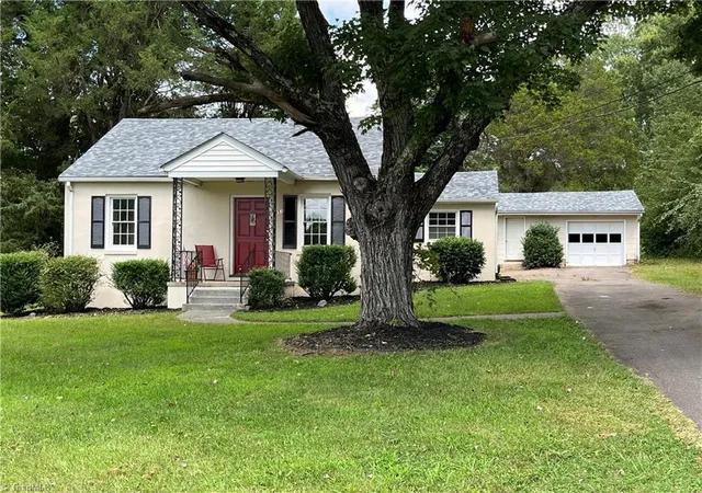 1st image of 3351 Emory Dr, Winston Salem, NC 27103 | MLS# 1225525